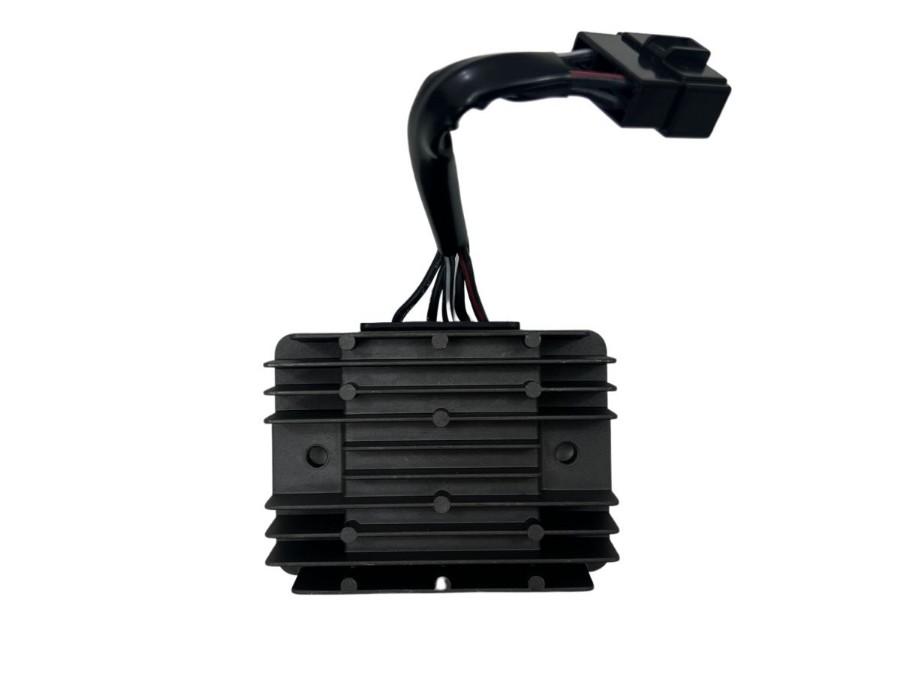 REGULATEUR DE TENSION GSX R 750 2004-2005 (GSXR750 K4 / K5), Motos, Dhr. S. di Majo, Neuf, Info@cama-motorparts.nl, P.J. Troelstraweg 8 8
3144 CX  MAASSLUIS, NL