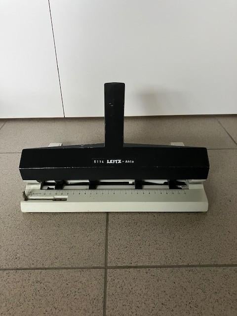 Perforateur Leitz Akto 5114, Enlèvement, Comme neuf