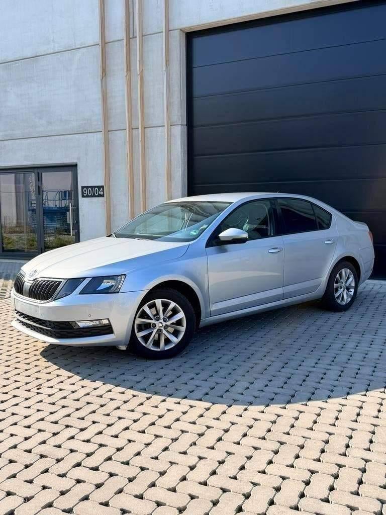 Skoda Octavia // 2018 // Benzine, Auto's, Skoda, Voorwielaandrijving, Stof, Bedrijf, 5 deurs