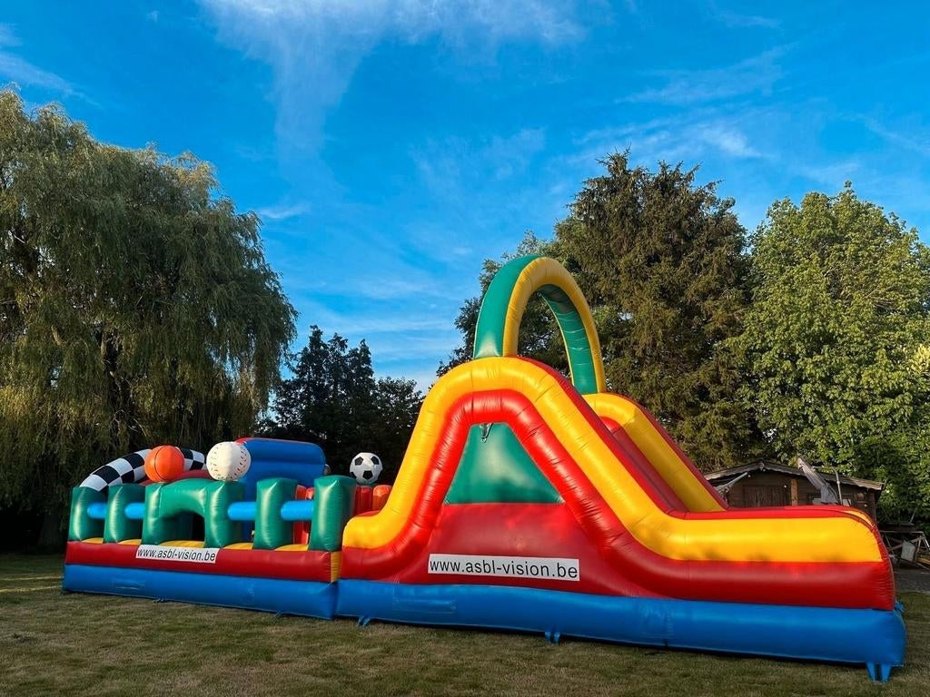 Location château gonflable XXL !!! PARCOURS DU COMBATTANT