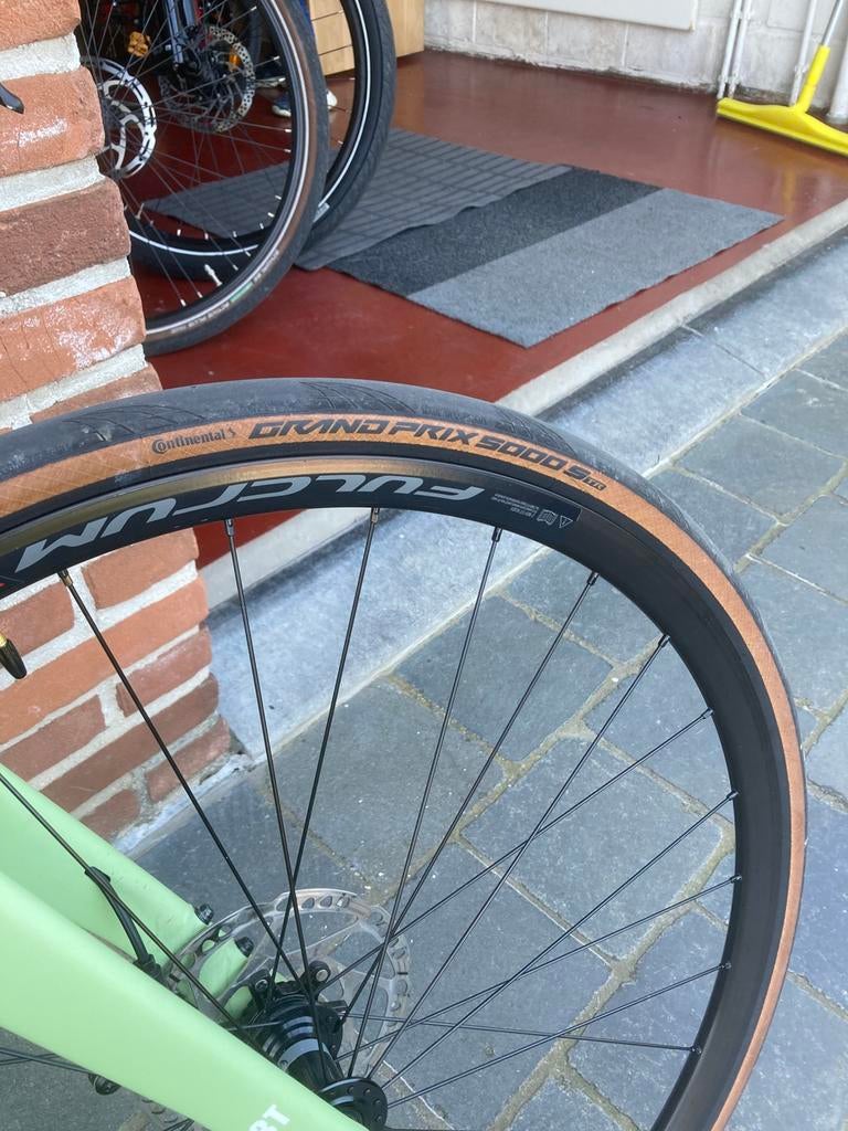 Fulcrum rapid red 700 c wielset zgan, Fietsen en Brommers, Ophalen of Verzenden, Zo goed als nieuw