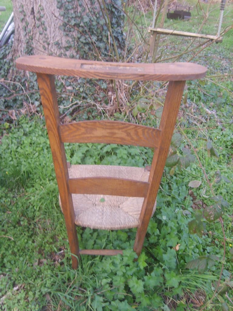 Ancienne chaise d'église, Enlèvement ou Envoi