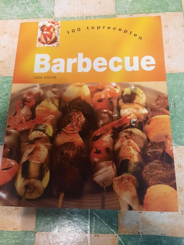mooi kookboek barbeque 100 toprecepten, Boeken, Ophalen of Verzenden