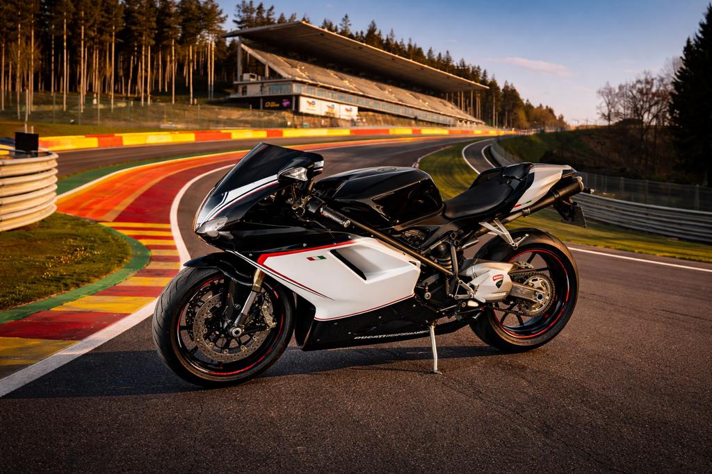 Ducati 848 Performance (2010)