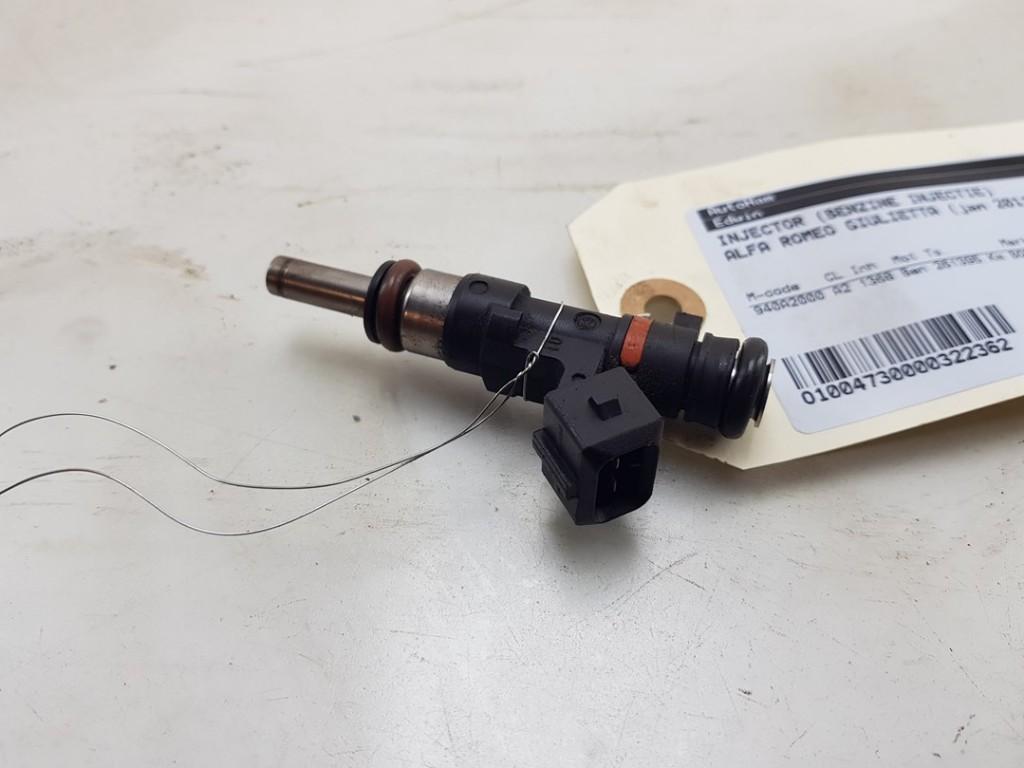 INJECTEUR Giulietta (940) (|77365392|77366840|02580158224|), Utilisé, Alfa Romeo
