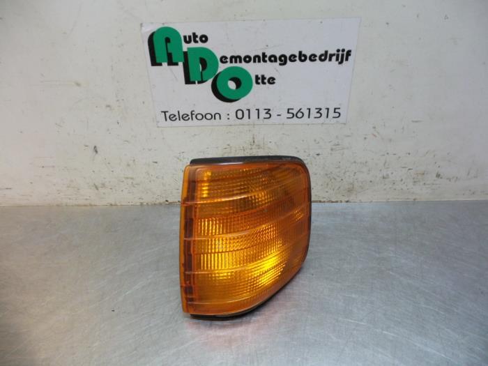 Richtingaanwijzer links van een Mercedes 260SE-600SEL, Auto-onderdelen, Verlichting, Mercedes-Benz, Gebruikt, 3 maanden garantie
