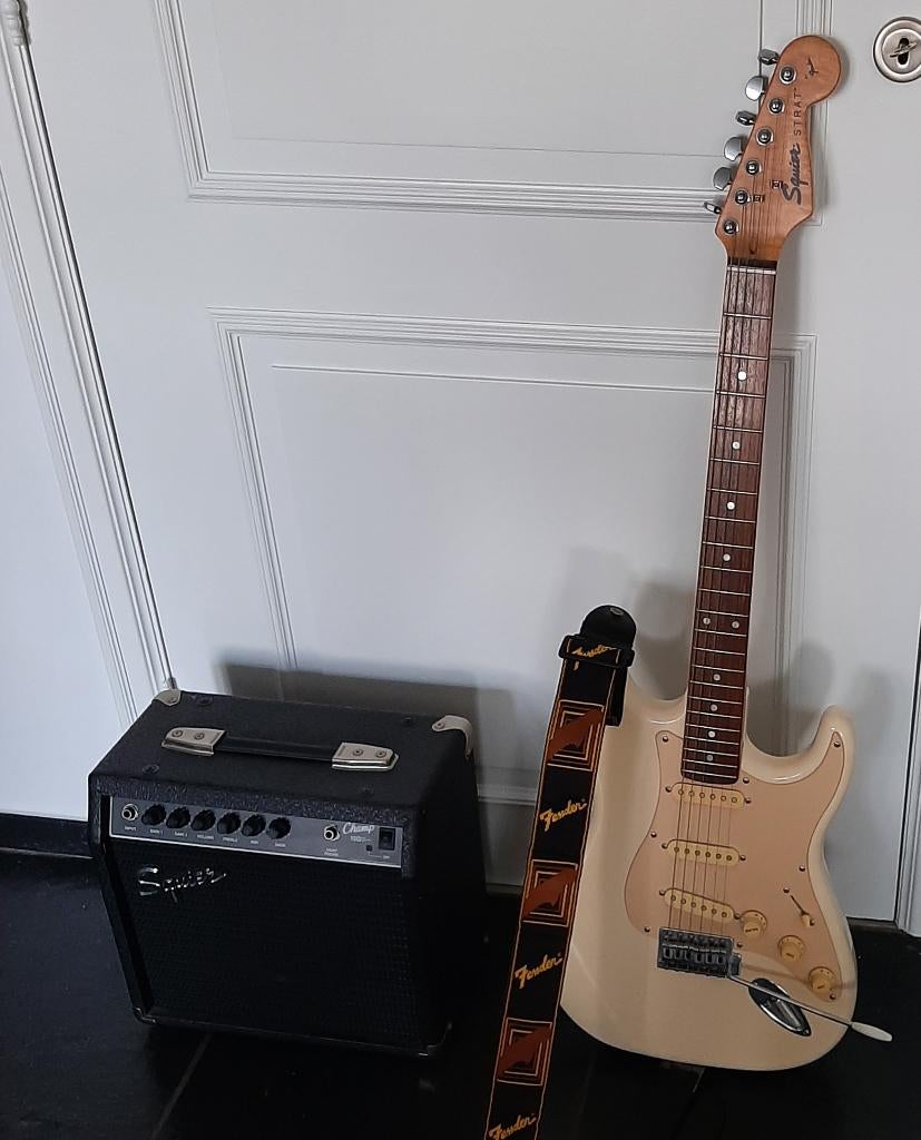 electrische gitaar, Muziek en Instrumenten, Nieuw, Met versterker, Solid body, Ophalen