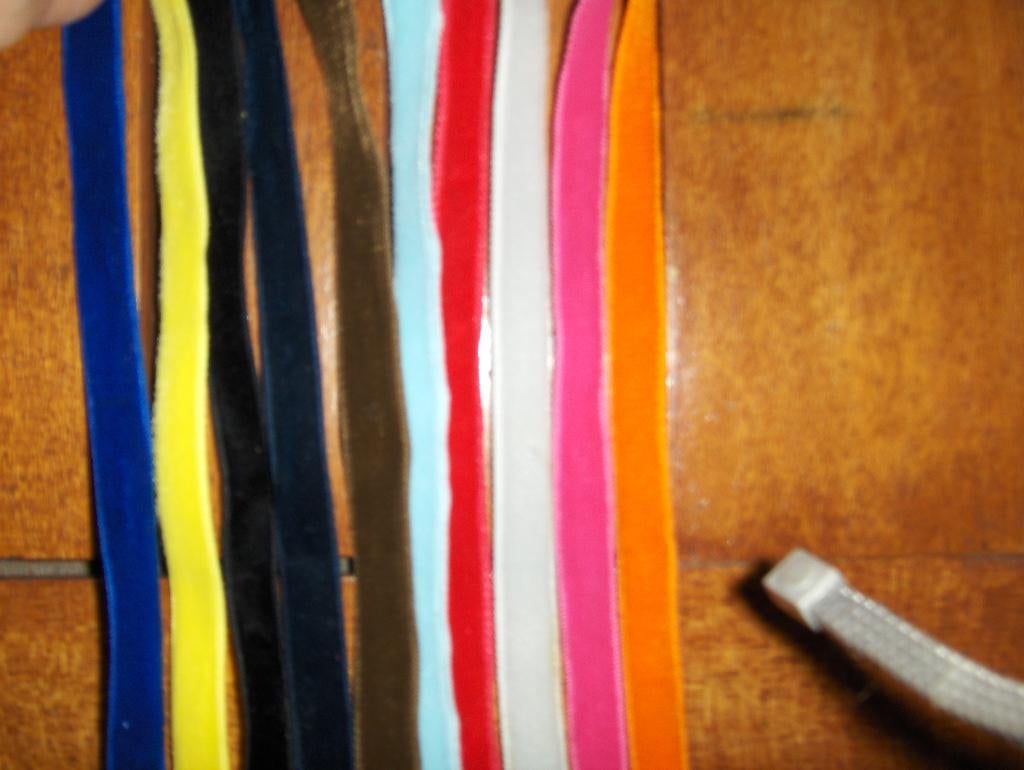 45 m 85 x 1 cm de ruban en velours . Coloris divers., Ophalen of Verzenden, Nieuw, Lint, Band of Elastiek