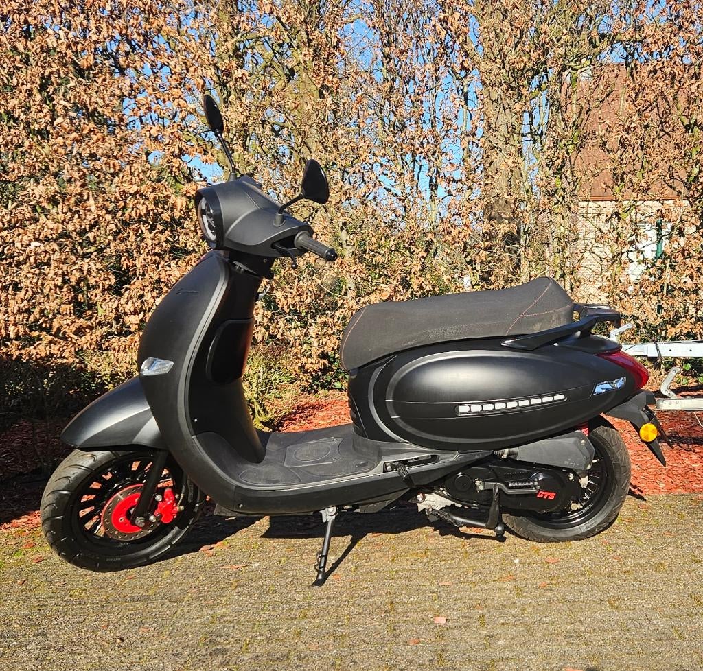 Trottinette GTS Cappuccino SANS permis de conduire, Vélos & Vélomoteurs, Comme neuf, Enlèvement, Classe A (25 km/h), Essence