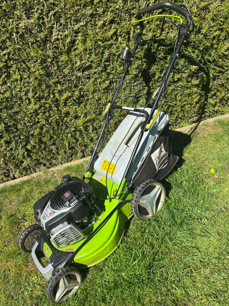 Tondeuse à gazon à essence Central Park, Enlèvement