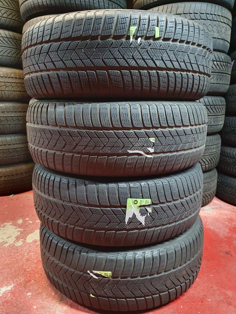 4 245/50/19 Pirelli RUNFLAT en winterbanden met ster, Ophalen, Gebruikt, BMW