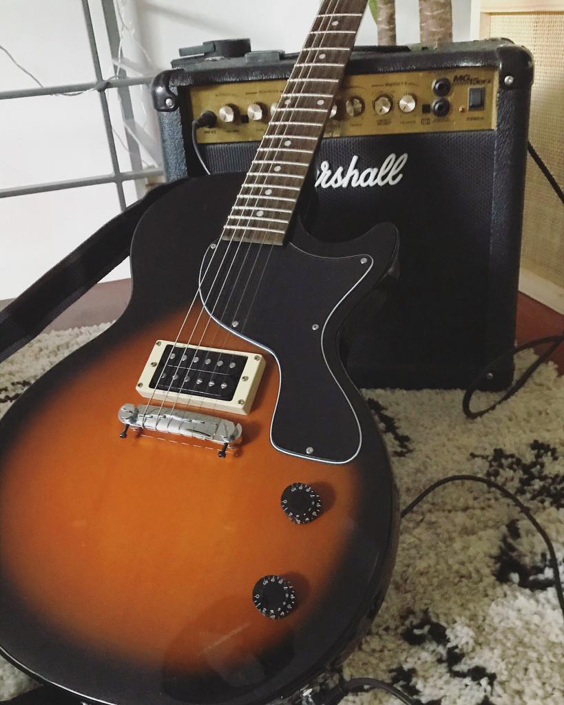 Epiphone Les Paul Junior Sunburst, Ophalen of Verzenden, Zo goed als nieuw, Epiphone