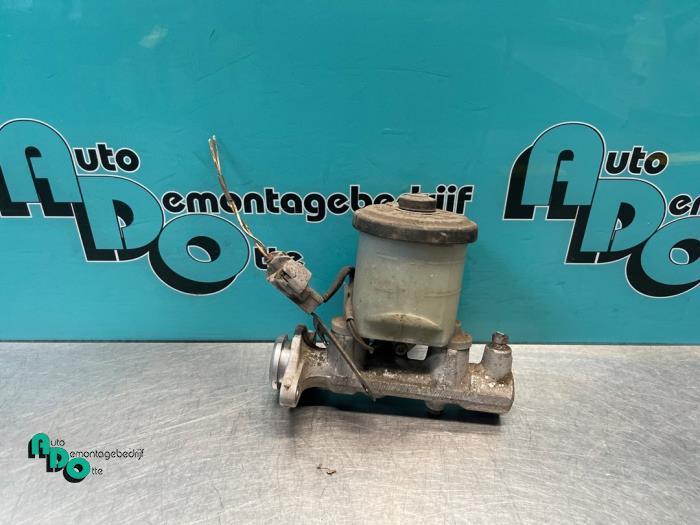 Cylindre de frein principal d'un Toyota Starlet (Starlet 95-, -, 3 mois de garantie, Toyota, Utilisé