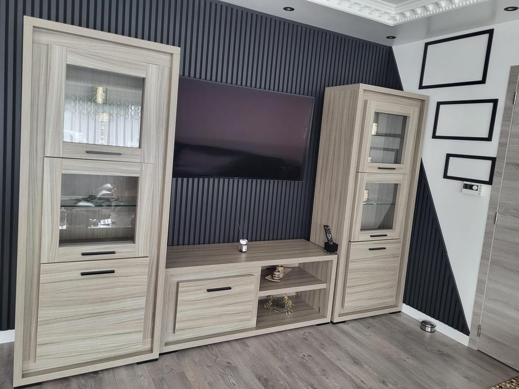 Zetels,salontafel,eettafel,bijzet tafel,tvkaast te koop, Ophalen, Gebruikt, Vier personen