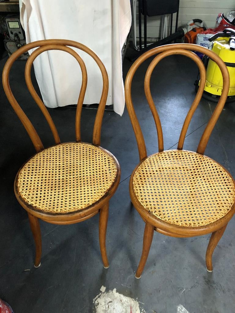 2 chaises thonet classiques d'époque, Enlèvement