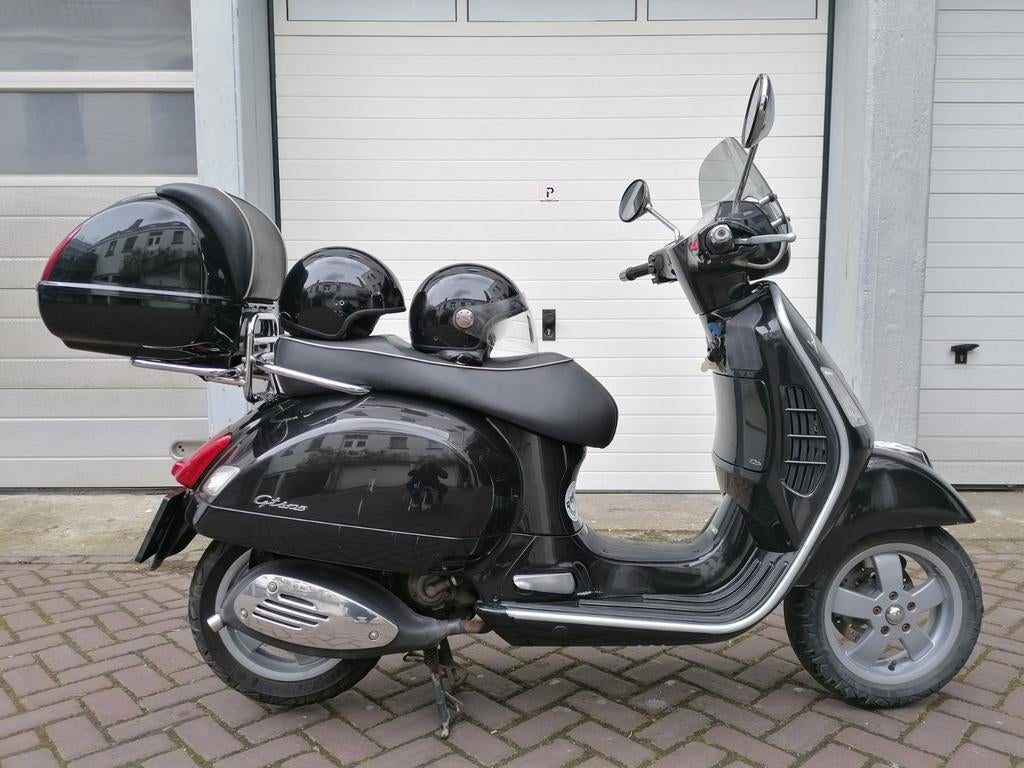 Vespa GTS 125cc Carb bouwjaar 2010