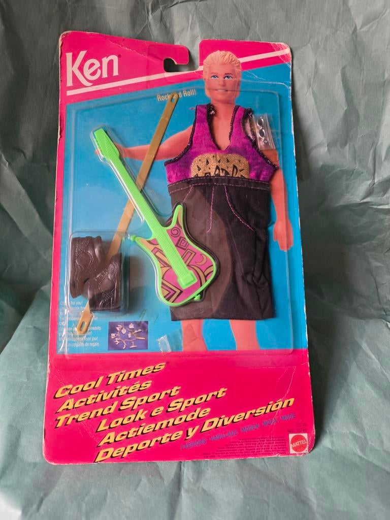 Ken Cool Times Rock n Roll uit 1993 in Mattel blister. Rega, Ophalen of Verzenden