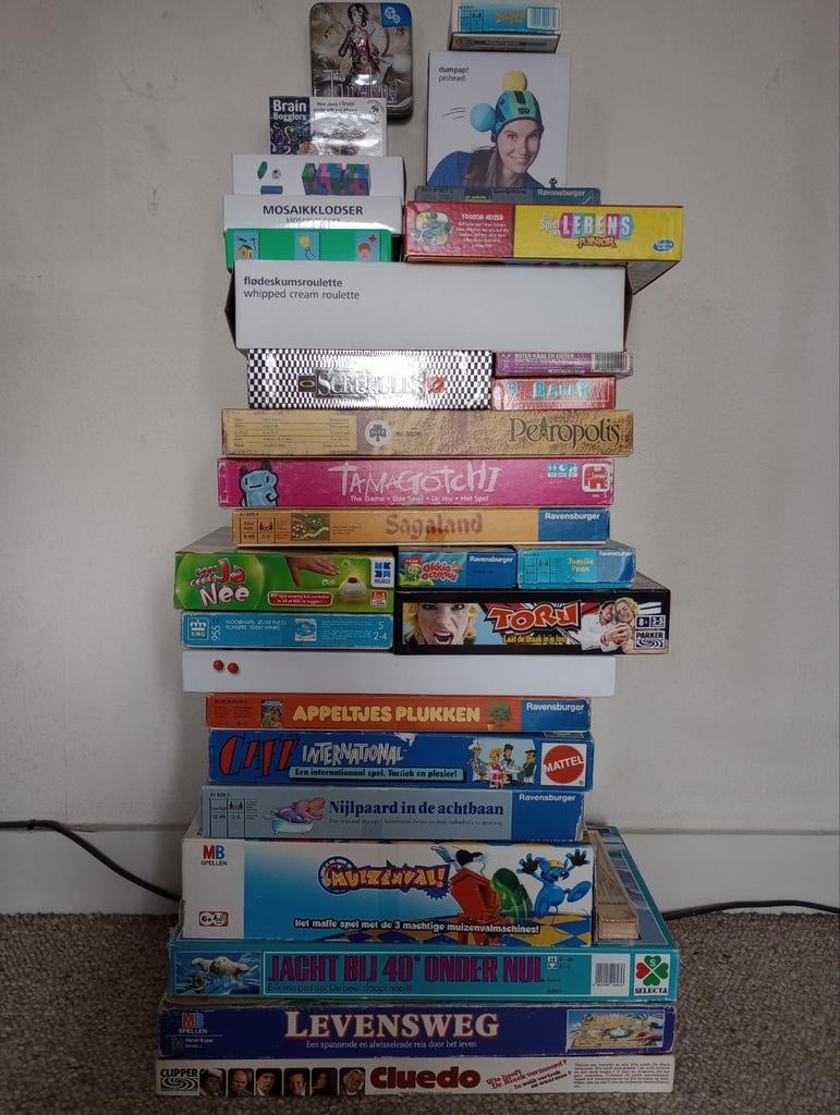 32 gezelschapsspellen alles in 1 koop tesamen vaste prijs, Hobby en Vrije tijd, Ophalen of Verzenden