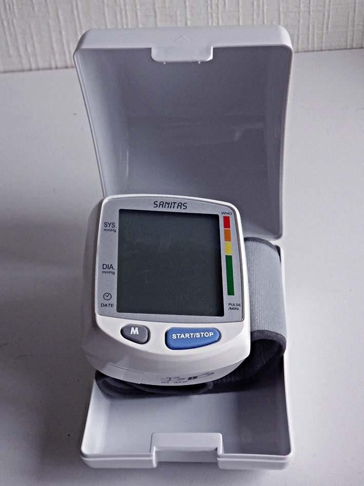 SANITAS: Polsbloeddrukmeter, Ophalen, Zo goed als nieuw