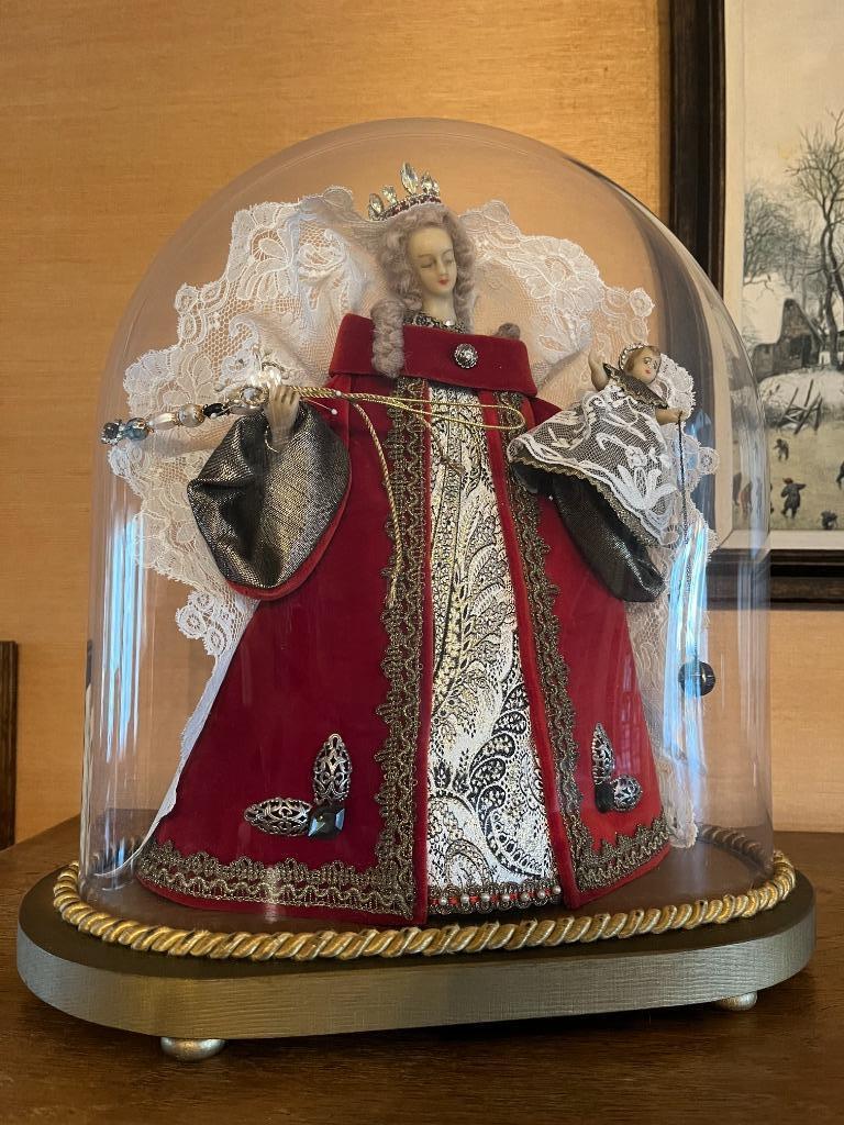 Glazen stolp Mariabeeld, Ophalen