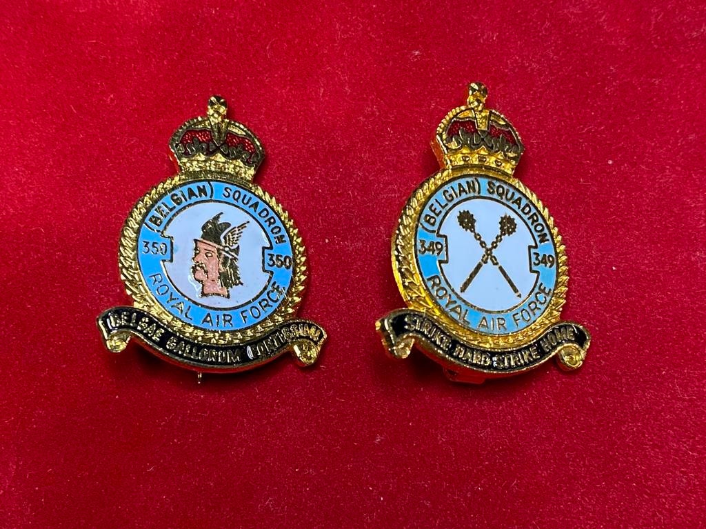 Pins 349 et 350 Sqn Force aérienne belge, Collections, Enlèvement ou Envoi, Neuf, Écusson, Insigne ou Logo
