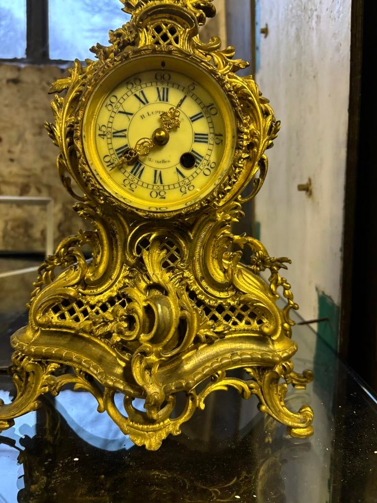 Horloge en bronze antique, Antiquités & Art, Antiquités | Horloges, Enlèvement