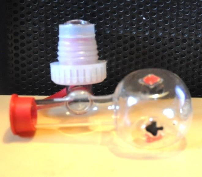 bouchon verseur doseur jeu de carte 2 cl, Enlèvement ou Envoi, Comme neuf