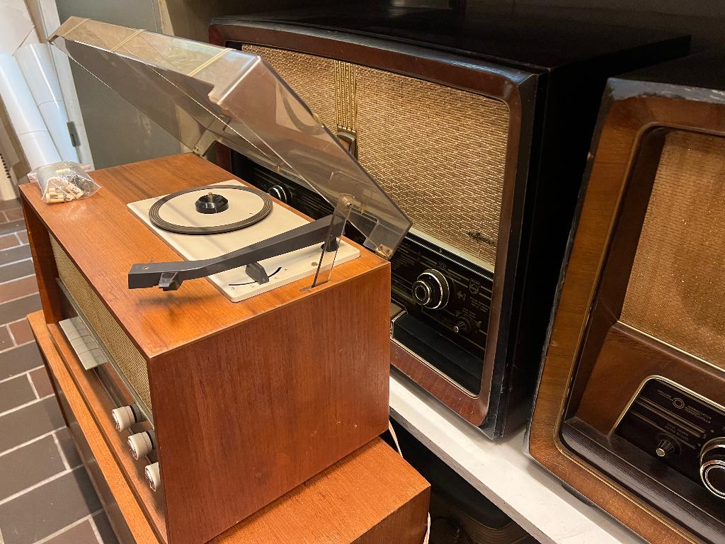 Grundig buizenradio met platenspeler, Enlèvement, Utilisé, Radio