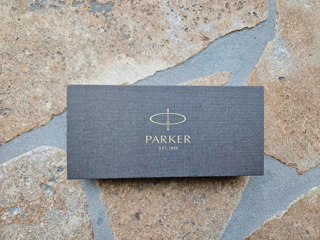 Parker
Stylo-plume Sonnet Black Lacquer GT - nouveau, Enlèvement