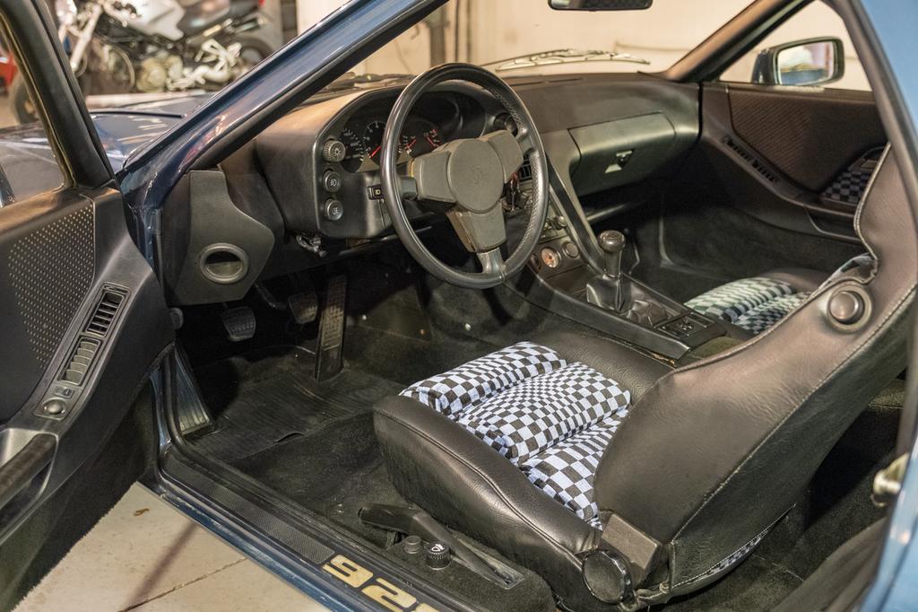 Porsche 928 Handgeschakeld, Auto's, 4 zetels, Achterwielaandrijving, Blauw, Leder en Stof