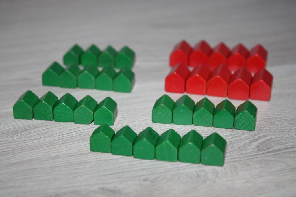 Speelgoed monopoly originele houten 25 huizen en 10 hotels, Ophalen of Verzenden, Zo goed als nieuw, Andere