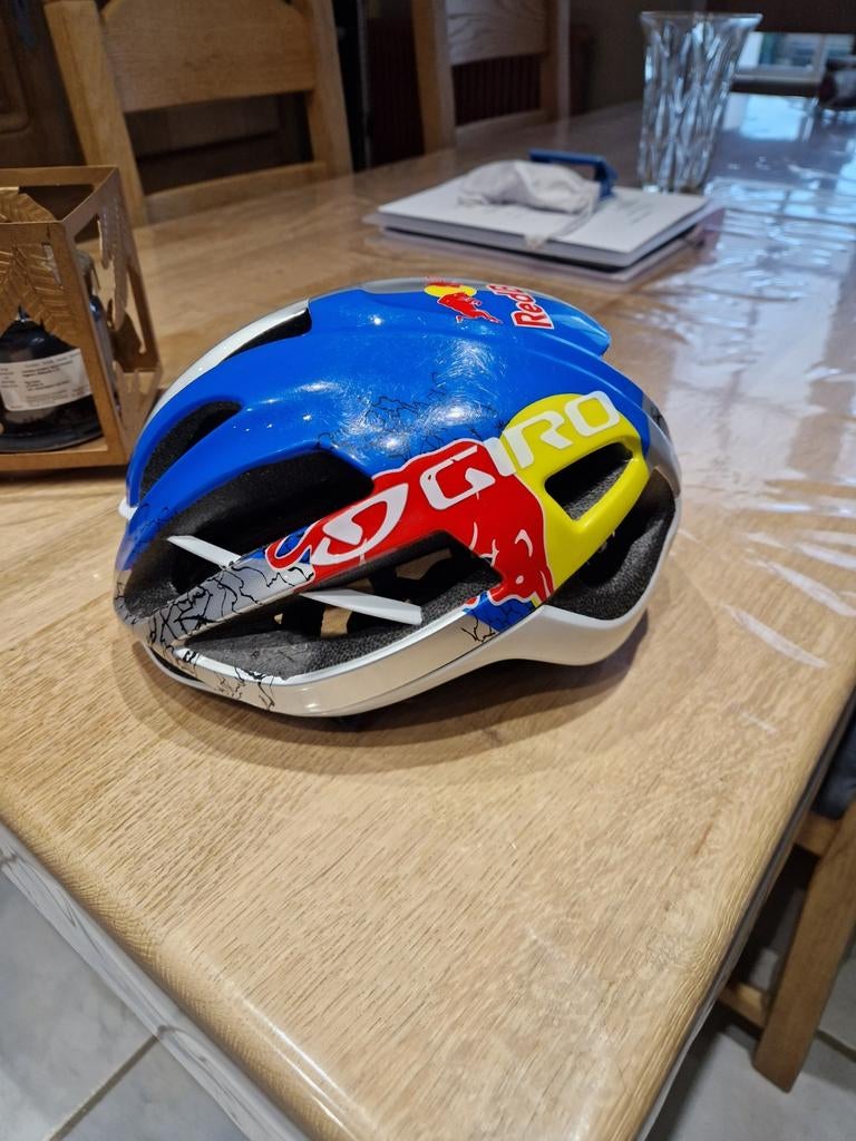 Casque giro red bull, Ophalen