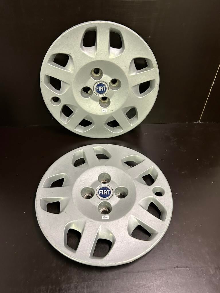 2 enjoliveurs Fiat punto 14", Autos : Divers, Enjoliveurs, Enlèvement ou Envoi, Utilisé