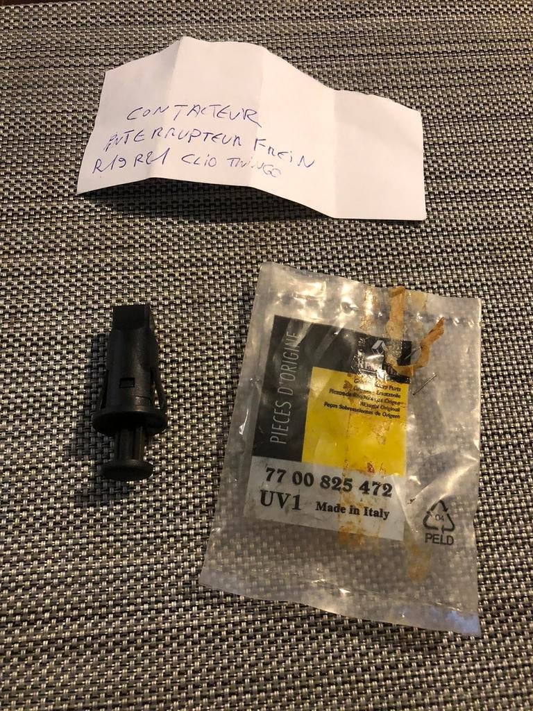 contacteur frein coffre Renault 19 21 Clio twingo, Autos : Pièces & Accessoires, Neuf, Renault