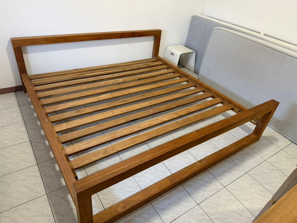 Lit en teck, Maison & Meubles, Autres dimensions, Queen size, Brun, Enlèvement