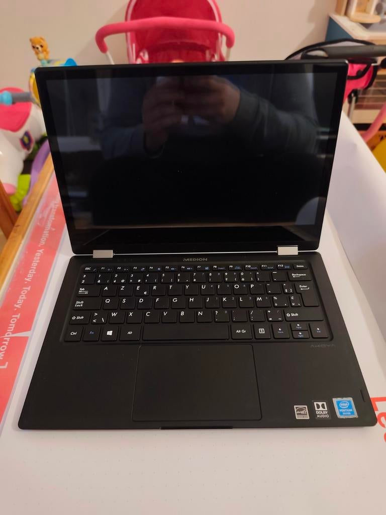 Geüpgrade Medion Akoya/ Touchscreen, Informatique & Logiciels, 256 GB, 14 pouces, Avec écran tactile, Comme neuf