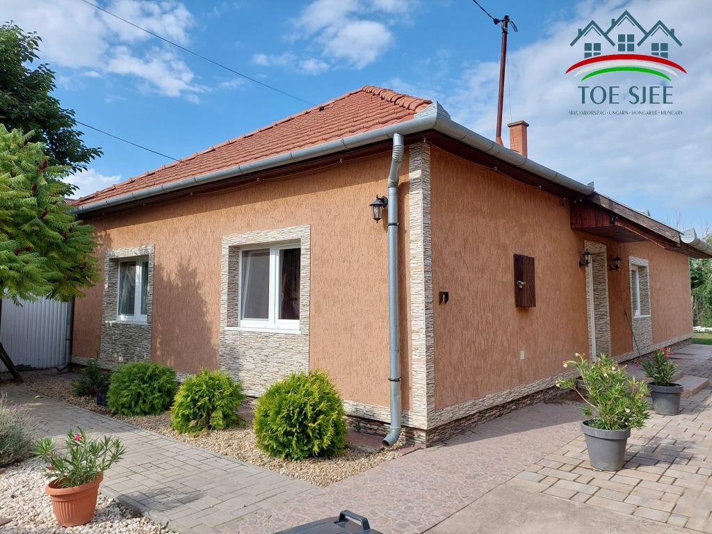 Te koop in Hongarije - Tiszaföldvár (idn240919), Europe autre, 120 m², Ville, Autres types