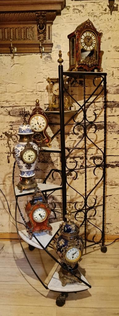 Smeedijzeren decoratie wenteltrap met marmer te koop., Enlèvement