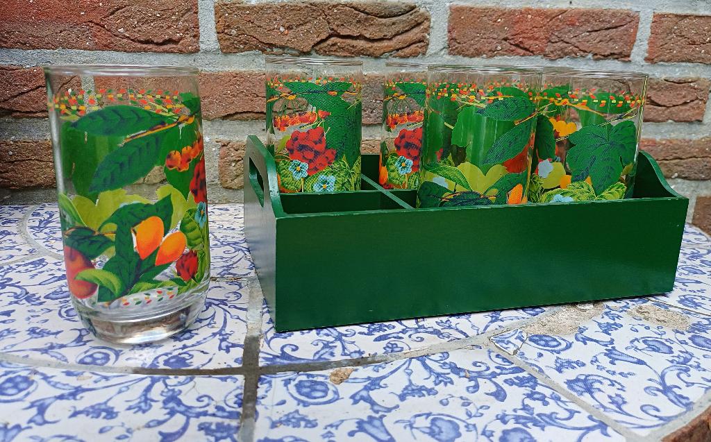 Set de 6 verres à motif floral dans une boîte en bois - NEUF, Maison & Meubles, Enlèvement, Neuf