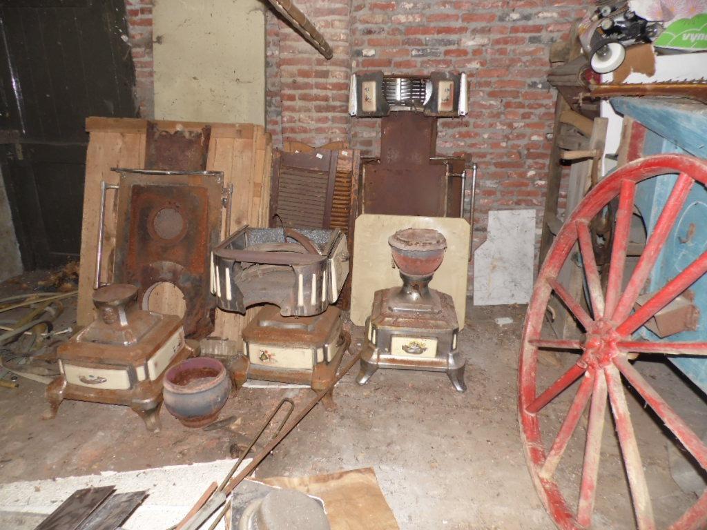 DRIE LEUVENSE STOVEN BIEDEN, Ophalen