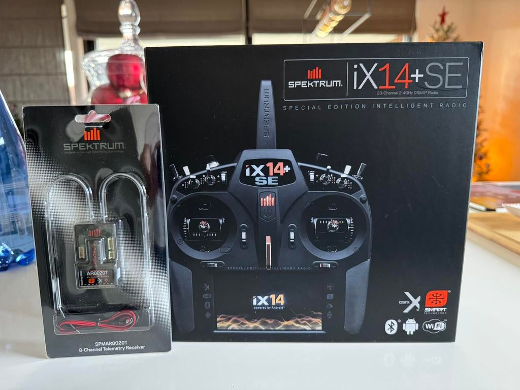 Spektrum IX14+SE +SPMAR8020T, Hobby en Vrije tijd, Ophalen, Nieuw