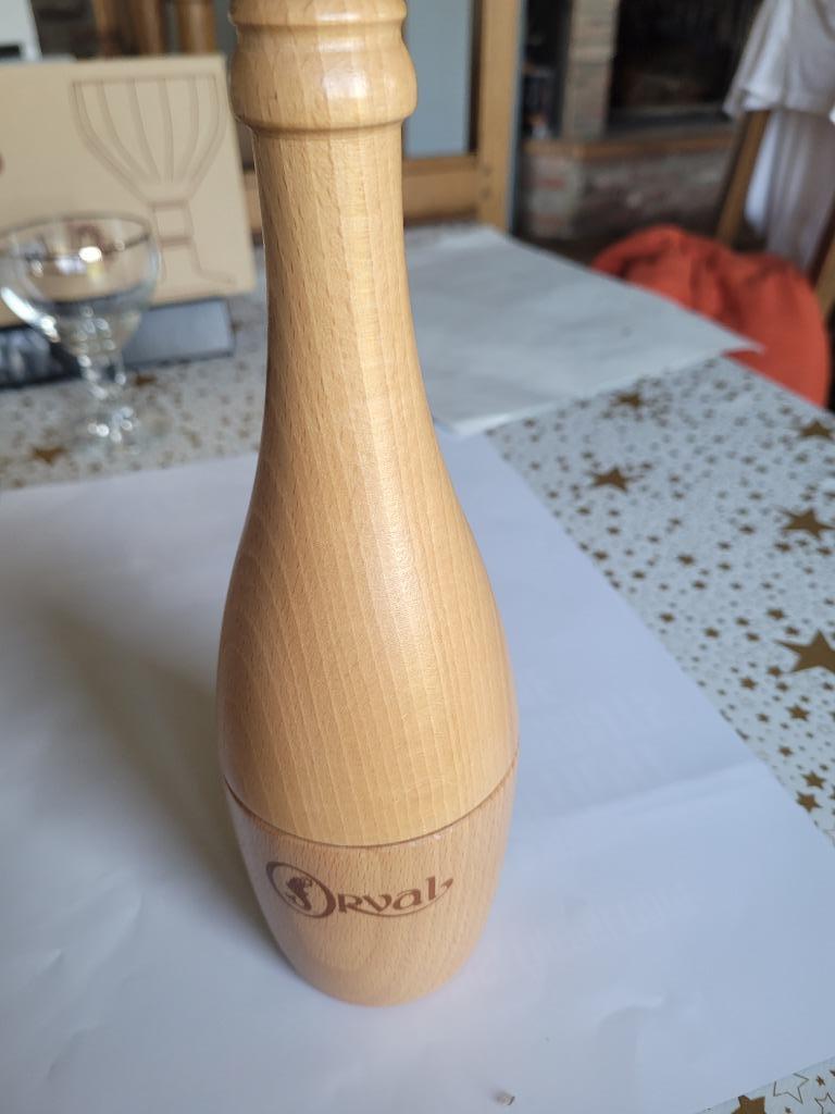 Bouteille en bois ORVAL service fromage, Collections, Marques de bière, Enlèvement ou Envoi, Comme neuf, Bouteille(s)