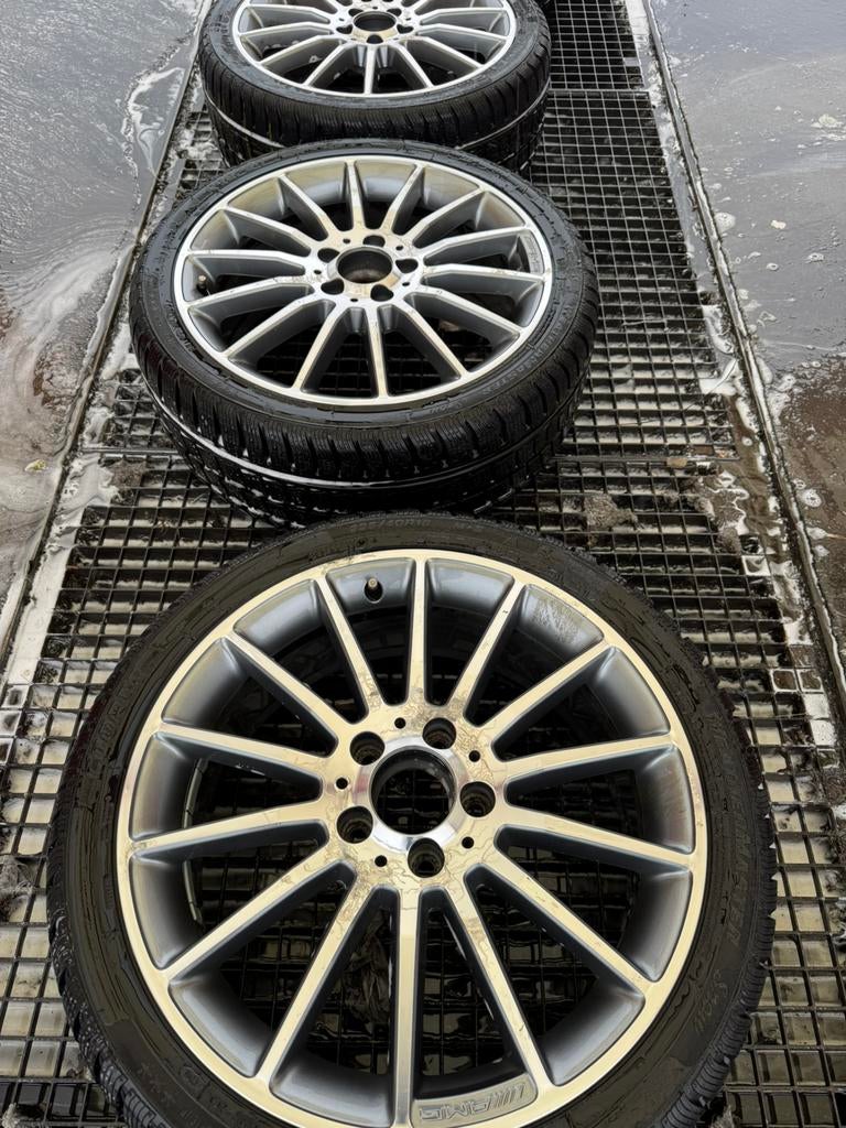 Pneu et jantes amg 225/40 r18 m+s .. ET 52, Enlèvement, Jante(s)