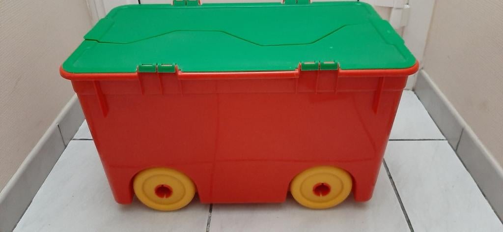 Speelgoedbakken op wielen, Ophalen, Zo goed als nieuw