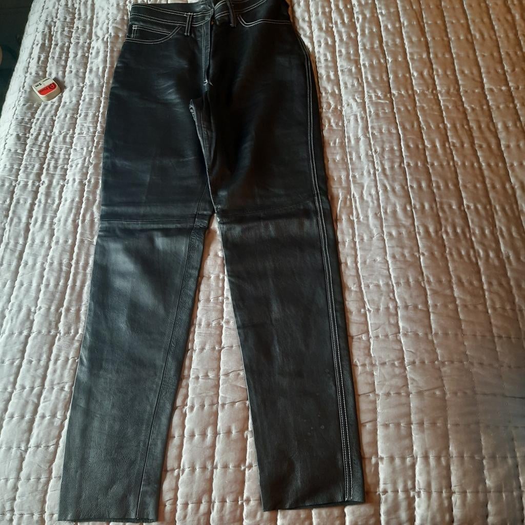 JEAN NOIR EN CUIR VÉRITABLE POUR HOMMES - Modèle *Small*Ital, Comme neuf, Enlèvement, Taille 46 (S) ou plus petite, Noir