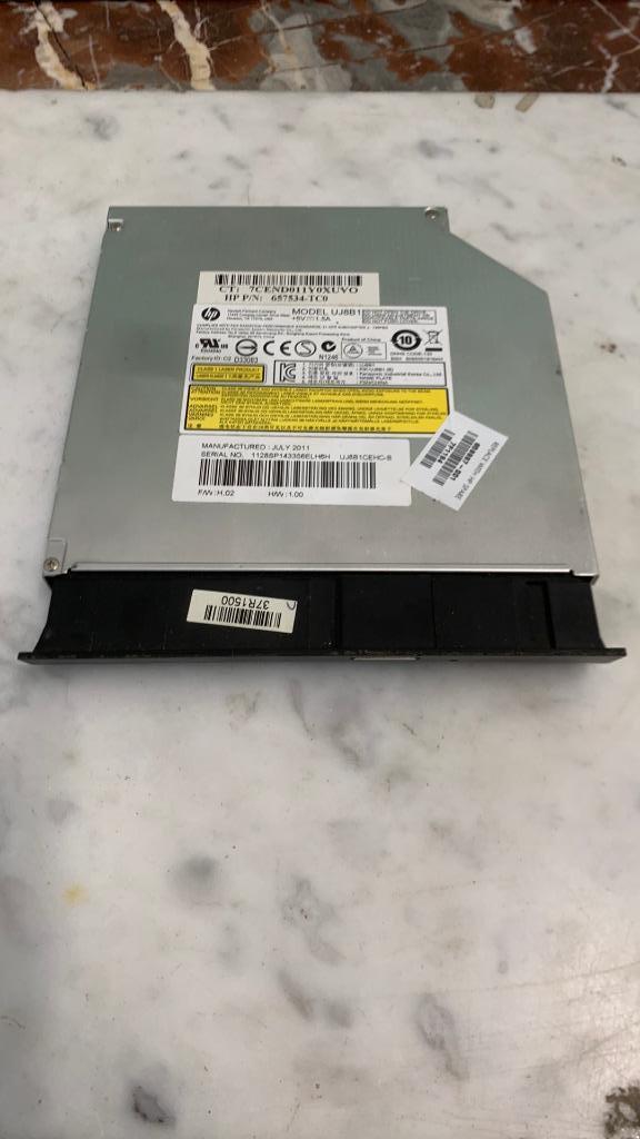 UJ8B1 DVD-lezer/brander slim SATA voor laptop, Audio, Tv en Foto, DVD spelers, Gebruikt, Draagbaar, Ophalen of Verzenden, Overige merken