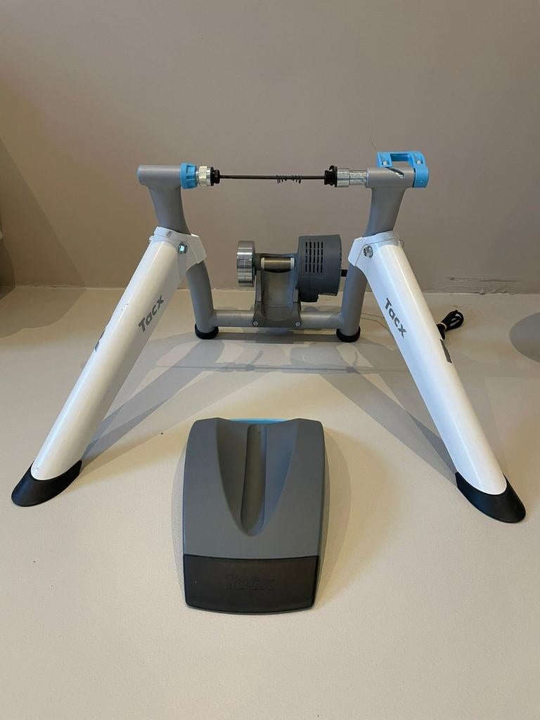 Tacx Flow Smart inclusief achterasadapter en band, Sport en Fitness, Wielrennen, Ophalen, Gebruikt