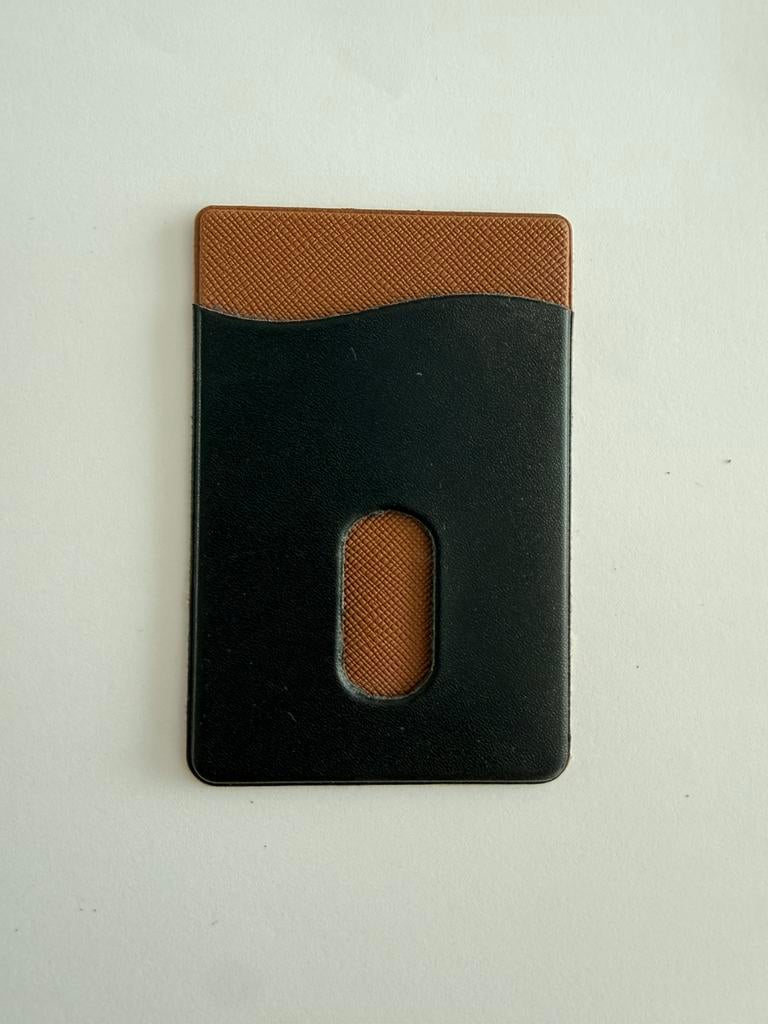 Titulaire de la carte (bancaire), Enlèvement