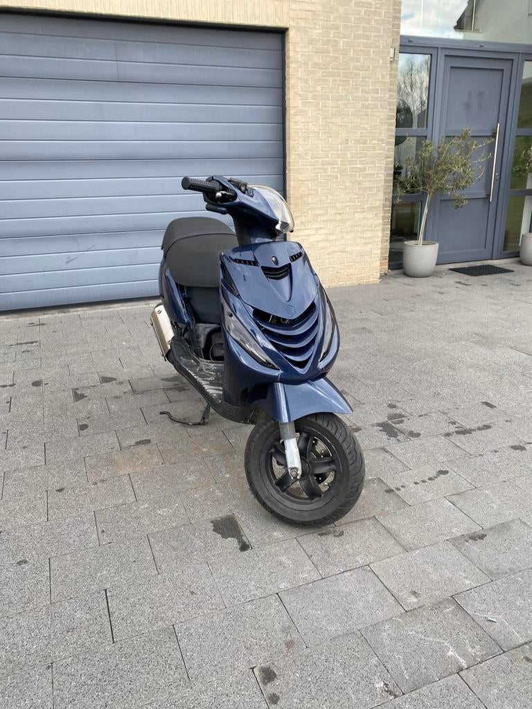 Piaggio Zip 125cc 2-takt – Met Swingarm, Fietsen en Brommers, Scooters | Piaggio, Ophalen, Zo goed als nieuw, Zip