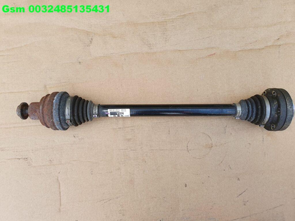 8k0501203n arbre d'entra nement a4 a5 axe traversant a4 card, Autos : Pièces & Accessoires, AUDI AG, Auto-Union-Strasse 1
85045  Ingolstadt, DE